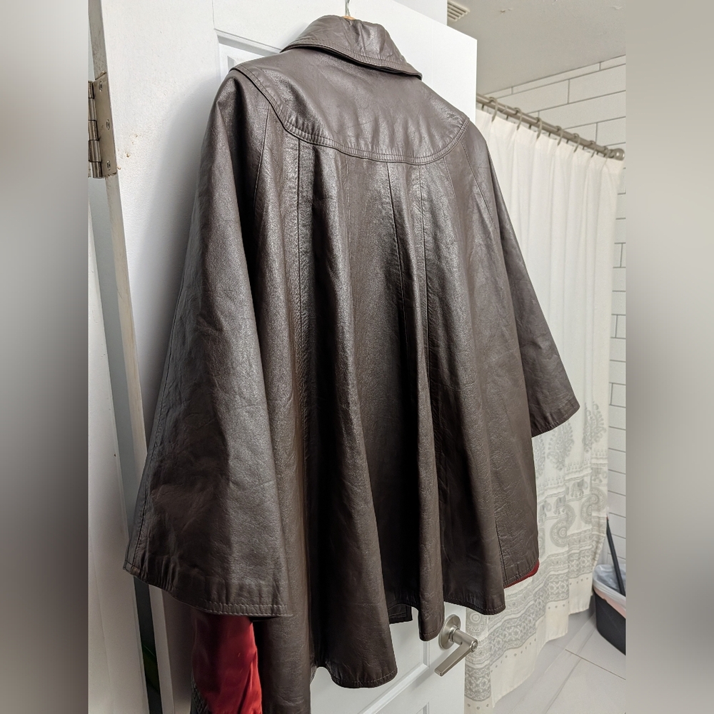 Chocolate Brown Leather Caplet - Picture 4 of 6